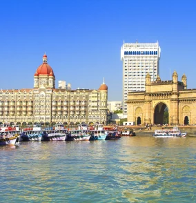 Gateway-monument-India-entrance-Mumbai-Harbour-coast